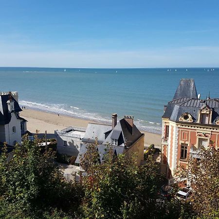 Duplex 50 M2 Au Pied Des Planches Appartement Trouville-sur-Mer Buitenkant foto